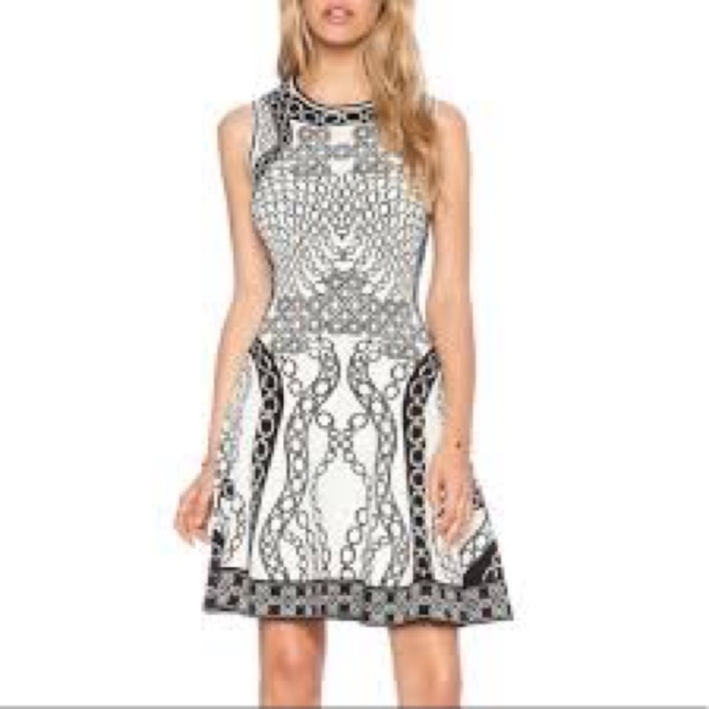 Diane von Furstenberg Black & White Chain Print Rayon Knit Sleeveless Dress Sz M